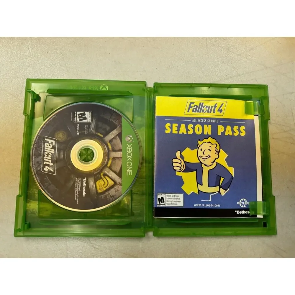 Fallout 4 Microsoft Xbox One Video Game 2015 Complete with Manual